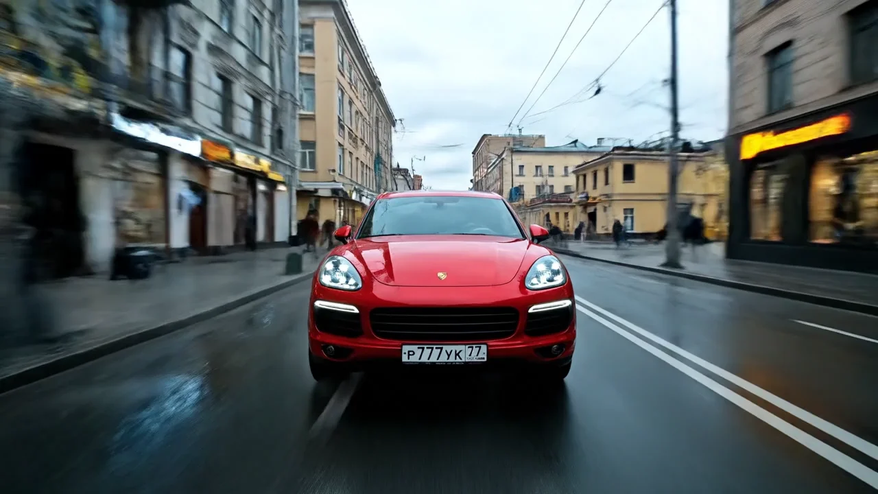 ИИ видео на товар реклама Porsche